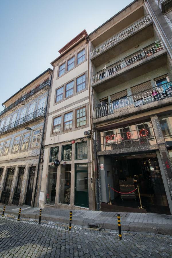 Baixa24 •P1L• Amplo Estudio Na Baixa Com Varanda Porto Exterior photo
